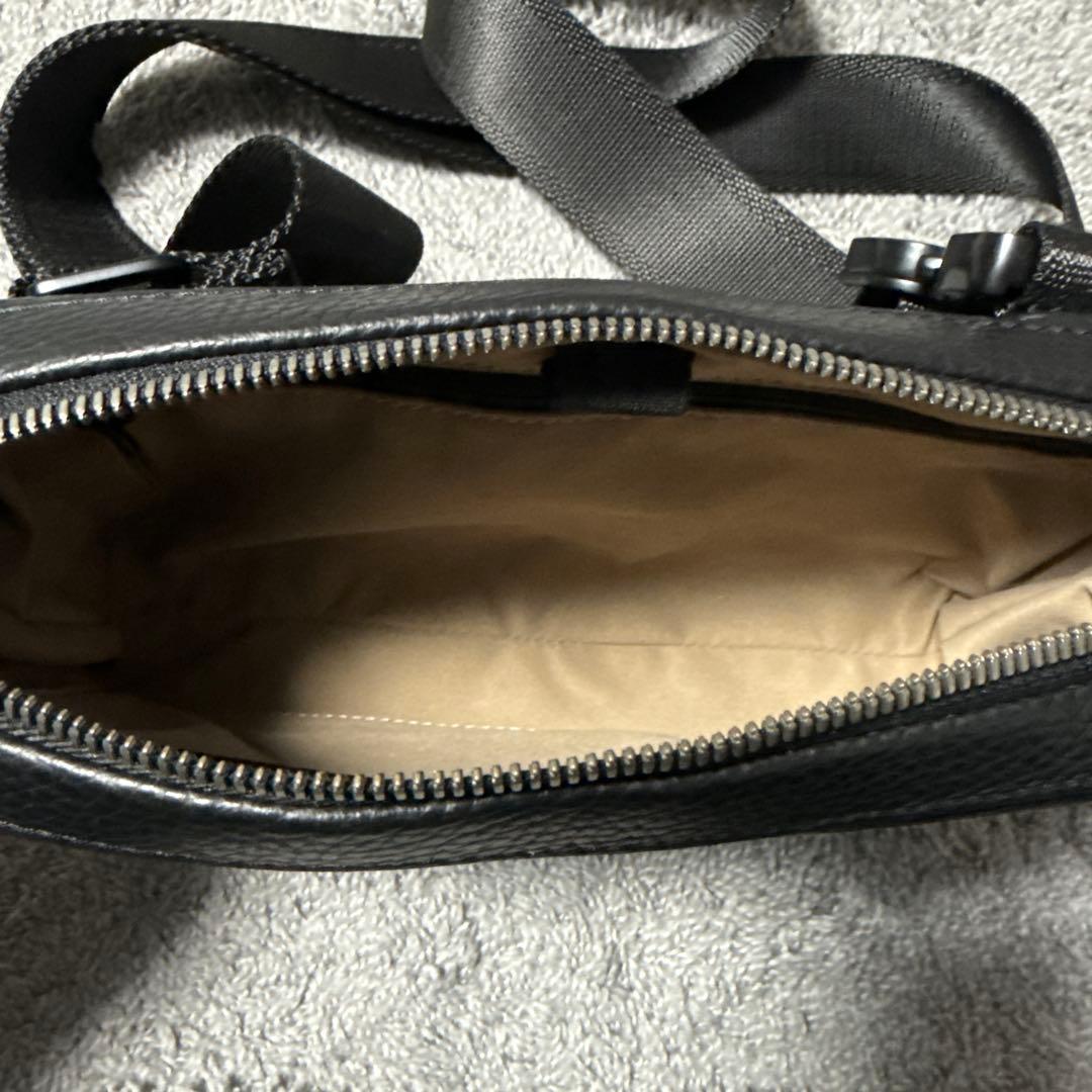 [GRAMS28] 157 エッセンシャル・クロスボディバック