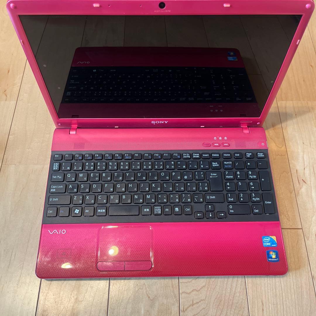 VAIO ノートパソコン　レッド