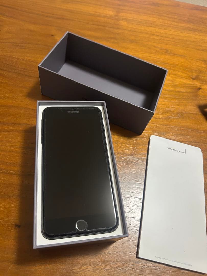 iPhone 8 Plus 海外版　Space Gray 256GB 美品