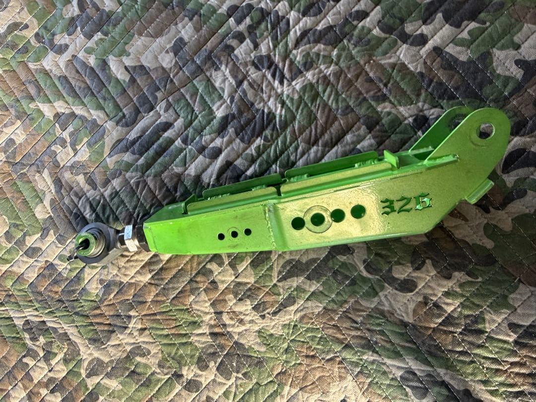 326power製 リアロアアーム18.20.21クラウン