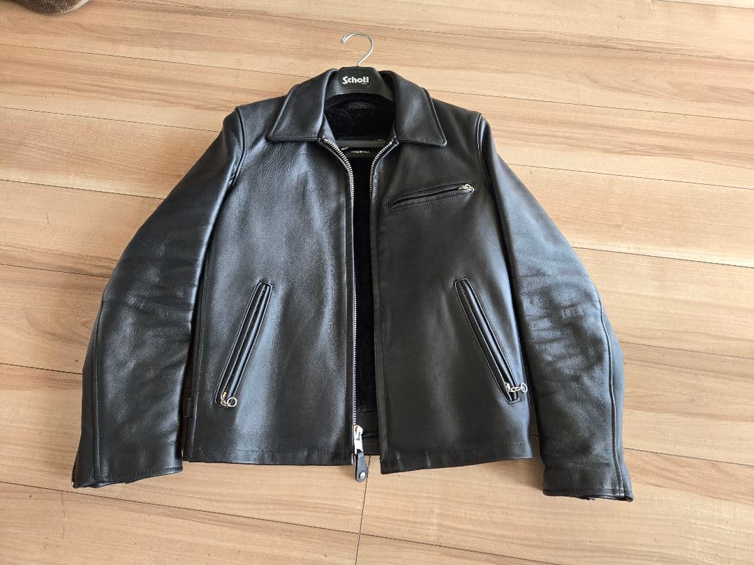 専用のハンガーお付けします！Schott ブラック レザー シングルライダース