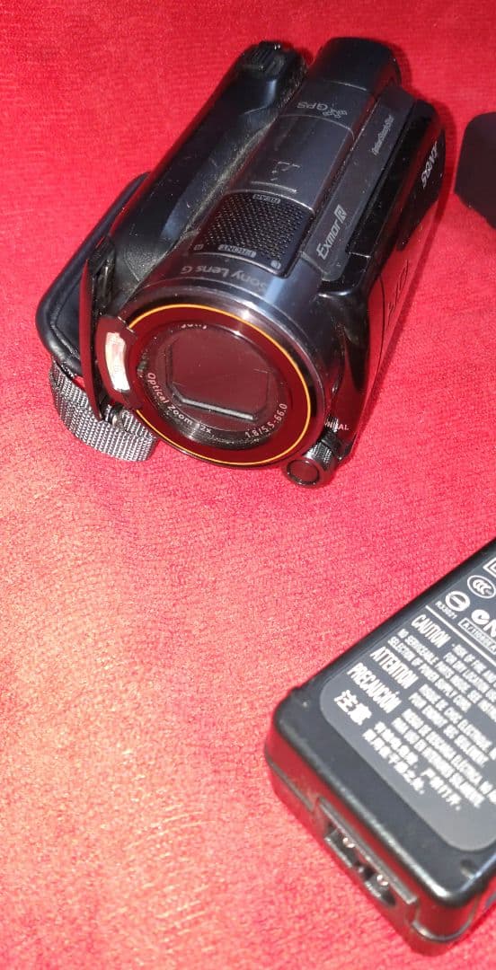 美品！SONY HDR-XR520V ハイビジョン HDDビデオカメラ