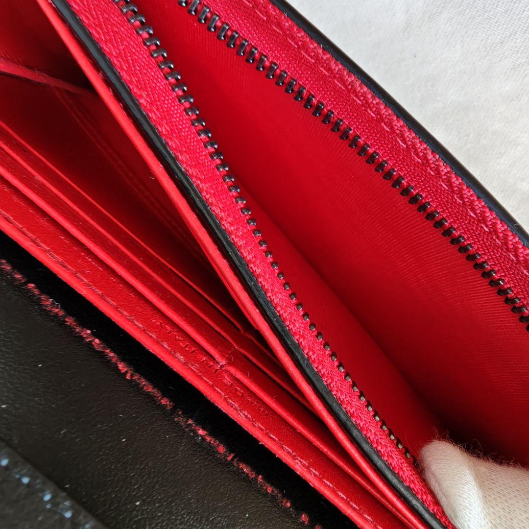 クリスチャンルブタン スタッズ マカロン フラップ 長財布 ブラック