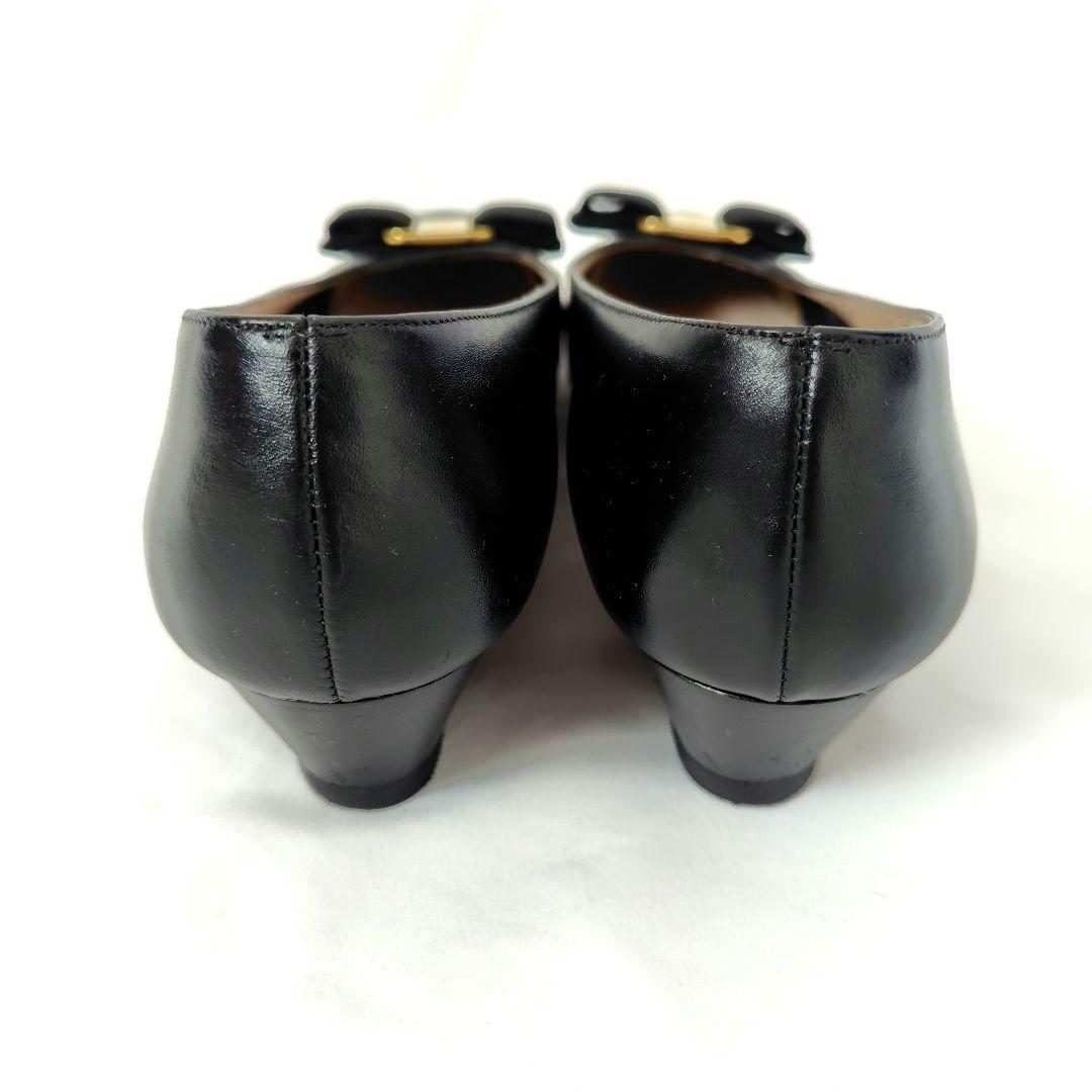 モデルサイズ☆良品❤フェラガモ【Ferragamo】ヴァラ パンプス 黒