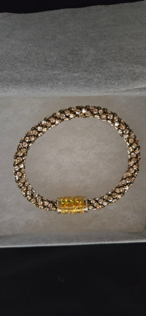 アンミカ　NEZCA ゴールドブレスレット