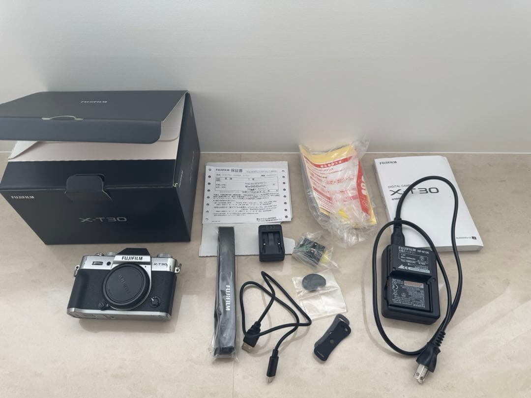 FUJIFILM X-T30 本体　予備バッテリー付