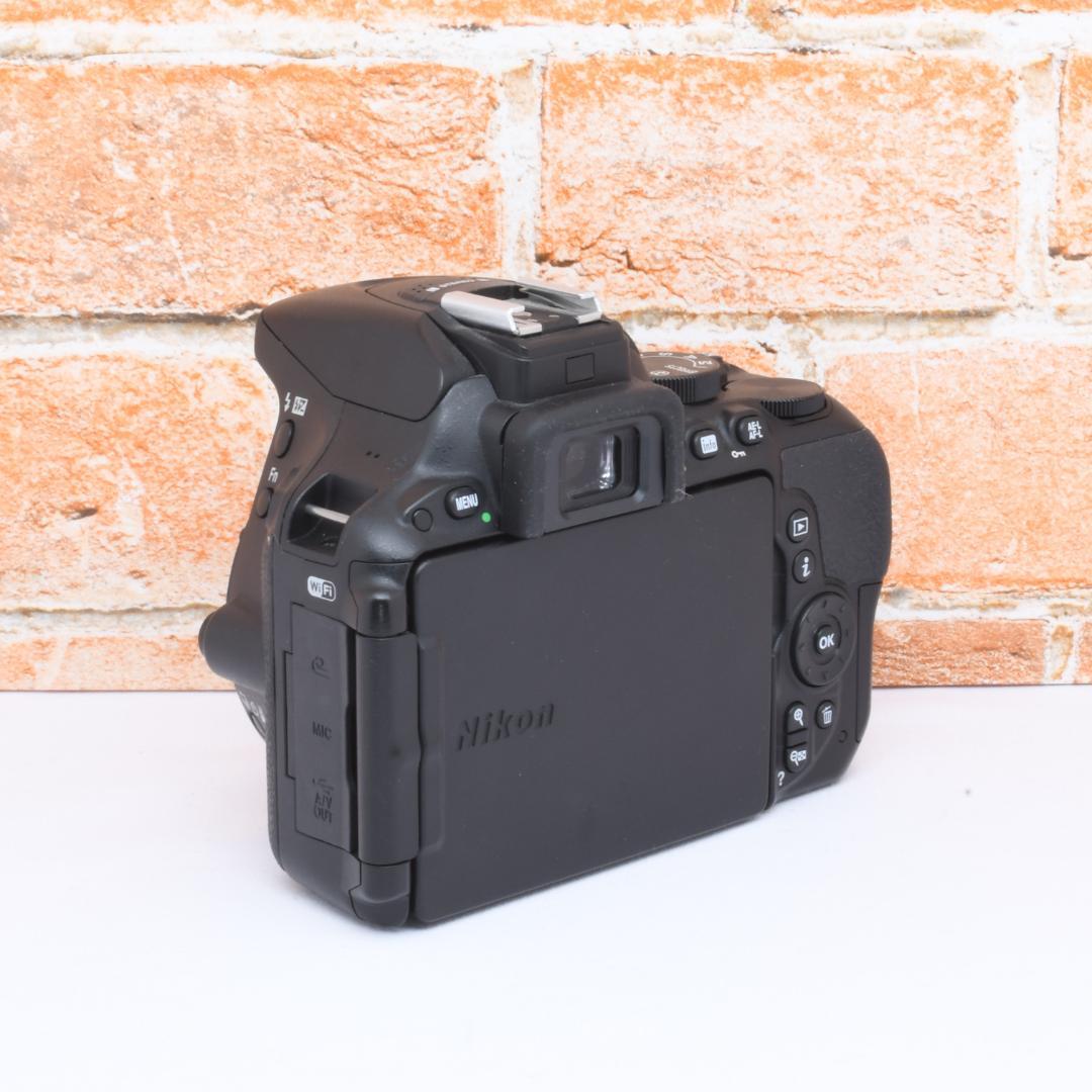 美品✨ニコン D5500✨望遠レンズ✨Wi-Fi機能✨卒業式おすすめ◎