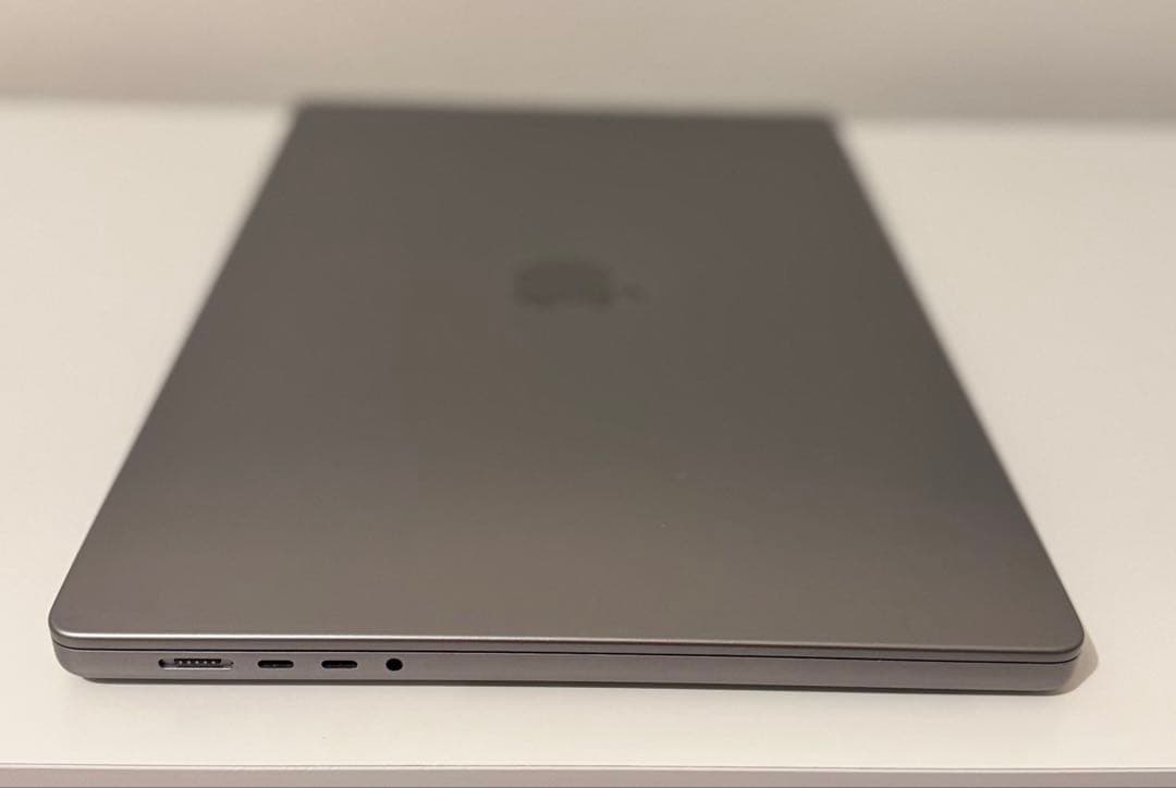 Macbook Pro 2021 16インチ M1 Windows 11 Pro