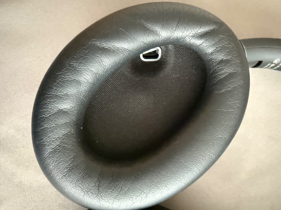 Sony WH-1000XM4 ブラック