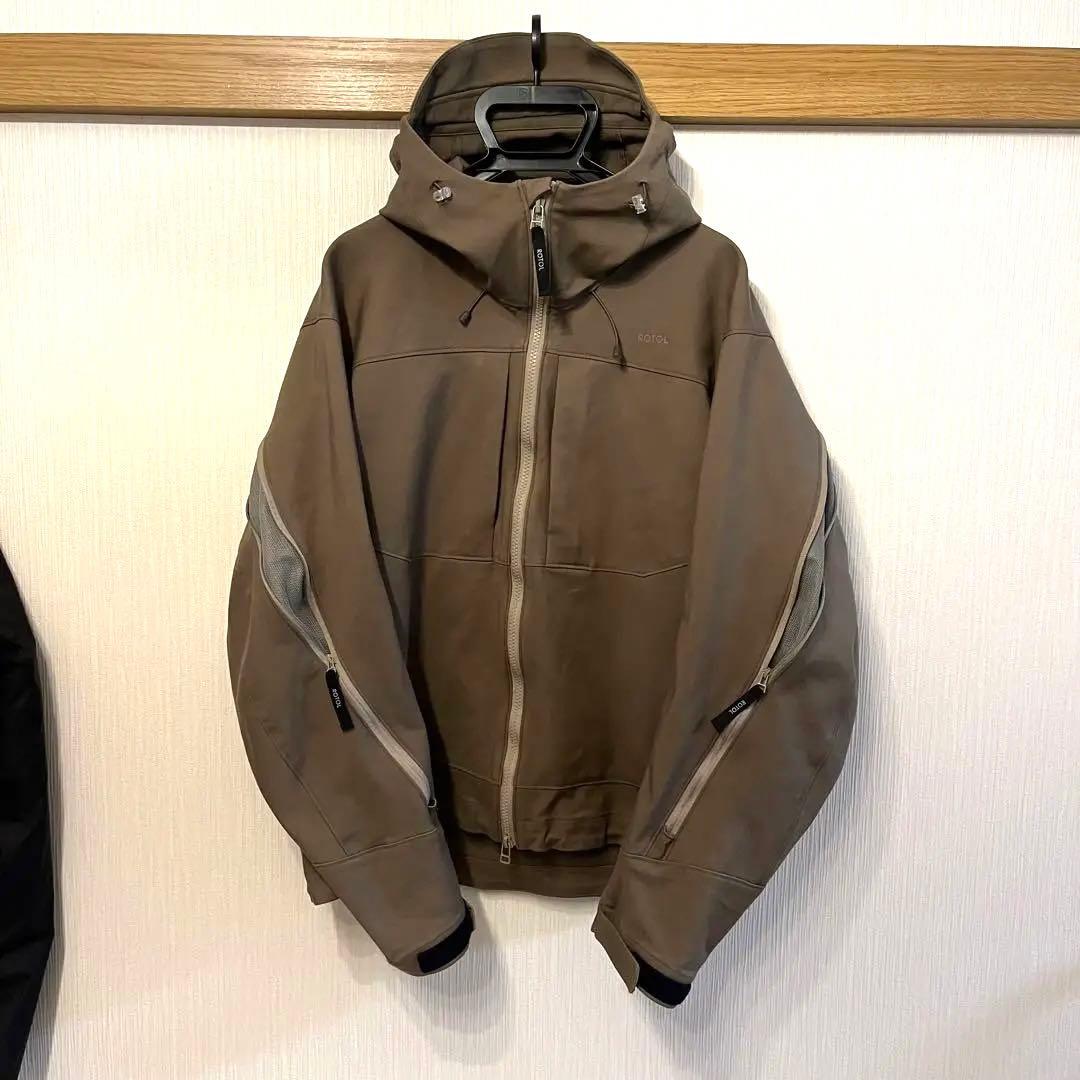 ROTOL VENTILATION WIND JACKET（OLIVE）