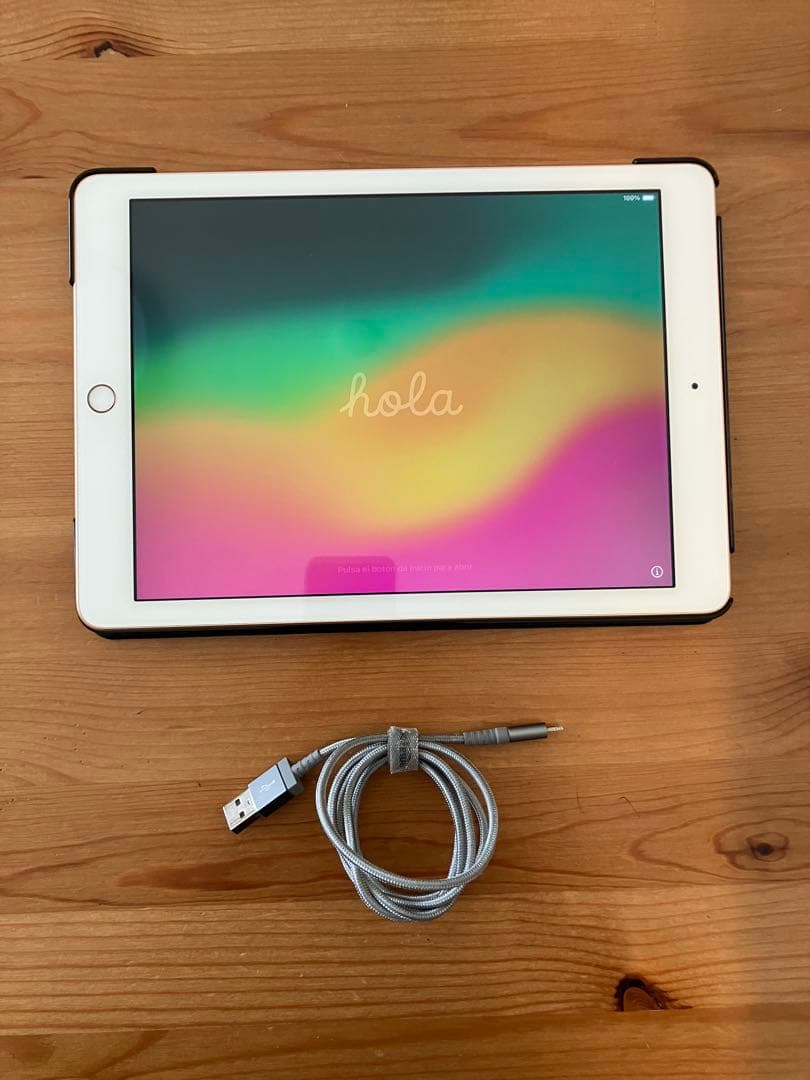 iPad 第6世代　128GB ゴールド　Wi-Fiモデル