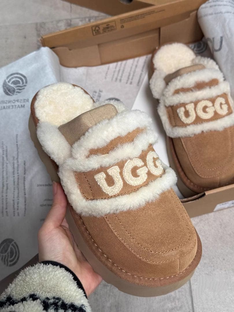 UGG ディスケット スリッポン 冬用 ムートンブーツ 厚底 23cm