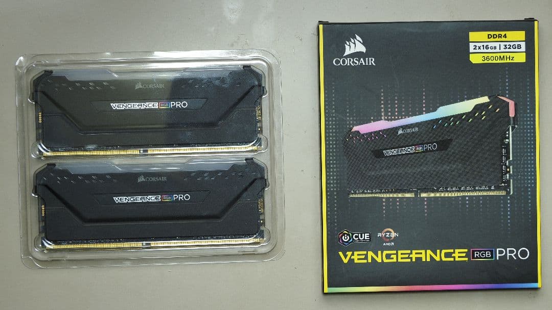 メモリー CORSAIR DDR4-3600 VENGEANCE RGB PRO 32GB