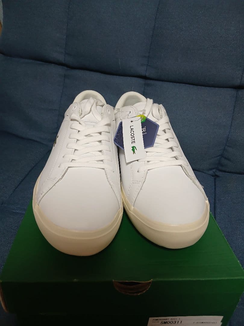 新品未使用 LACOSTE スニーカー