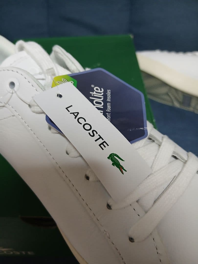 新品未使用 LACOSTE スニーカー