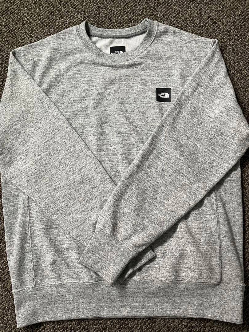 新品未使用ザノースフェイススエット