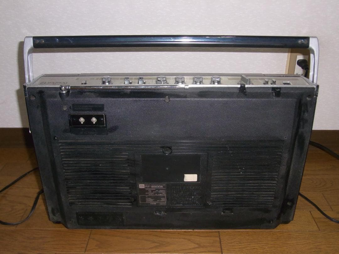 昭和レトロ 東芝 TOSHIBA ラジカセ BOMBEAT RT-8900S