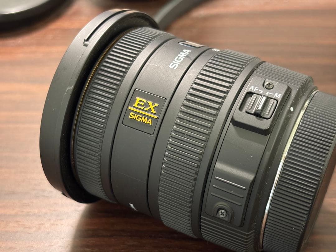 SIGMA 10-20mm F3.5EX DC HSM (キヤノンEFマウント)