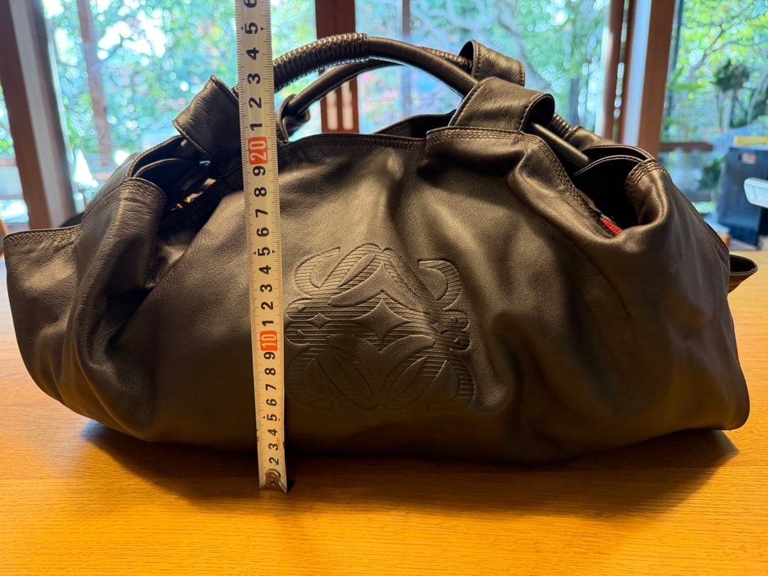 ロエベ　ナッパアイレ