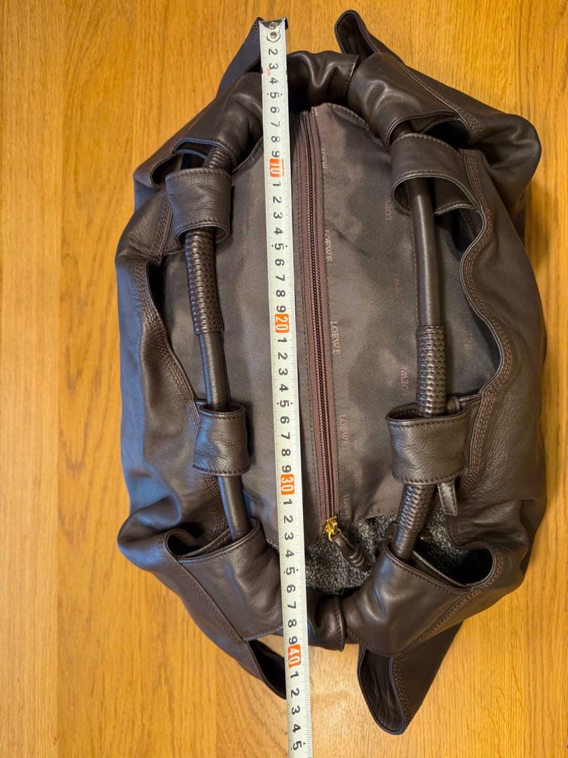 ロエベ　ナッパアイレ