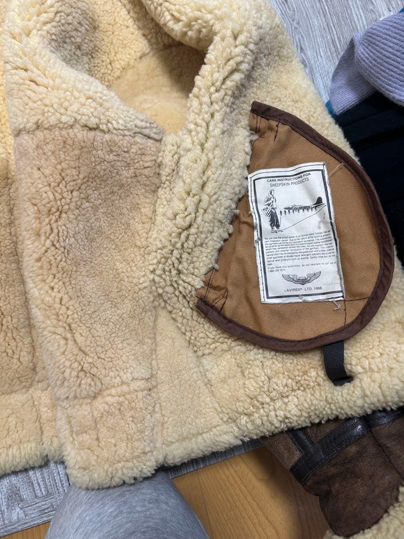 AVIREX B3 サイズ USA AVIREX ムートン フライトジャケット