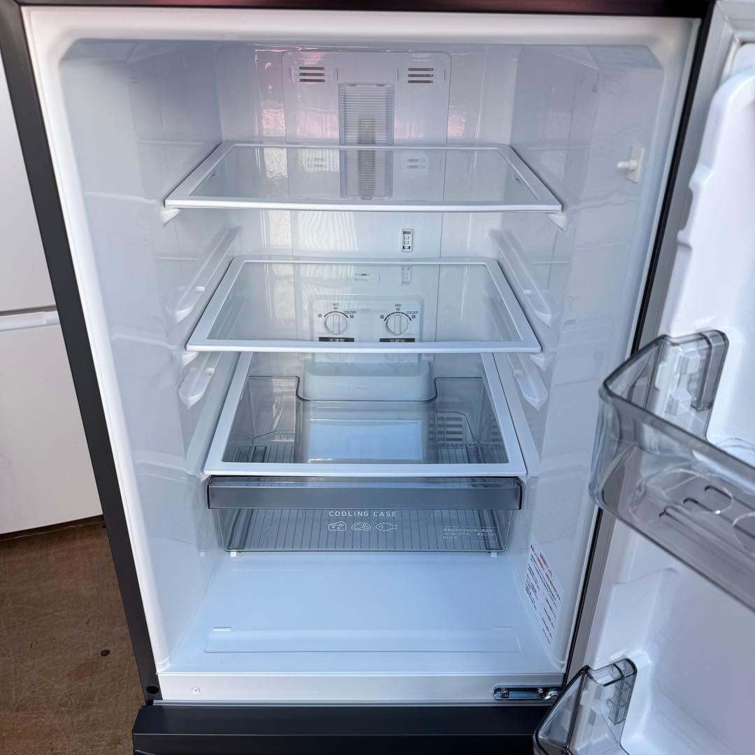 C7319★2024年製★展示品★未使用品★三菱　冷蔵庫　グレー　自動霜取り