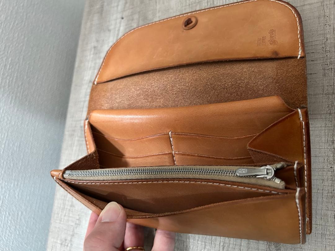 ゴローズ　二つ折り財布　EXILE TAKAHIROと 同モデル　評価にて安心