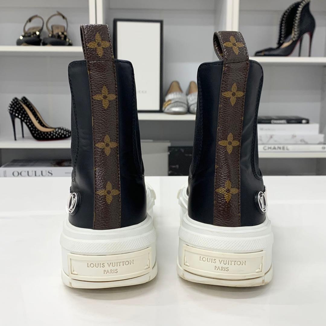 ヴィトン スクァッドライン モノグラム レザー ロゴ サイドゴア アンクルブーツ
