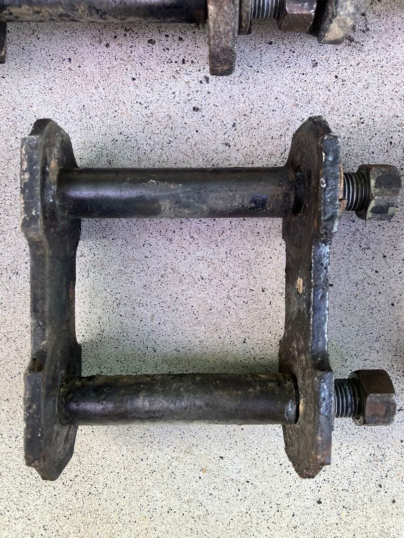 純正シャックル中古品4つセット、ランクル40