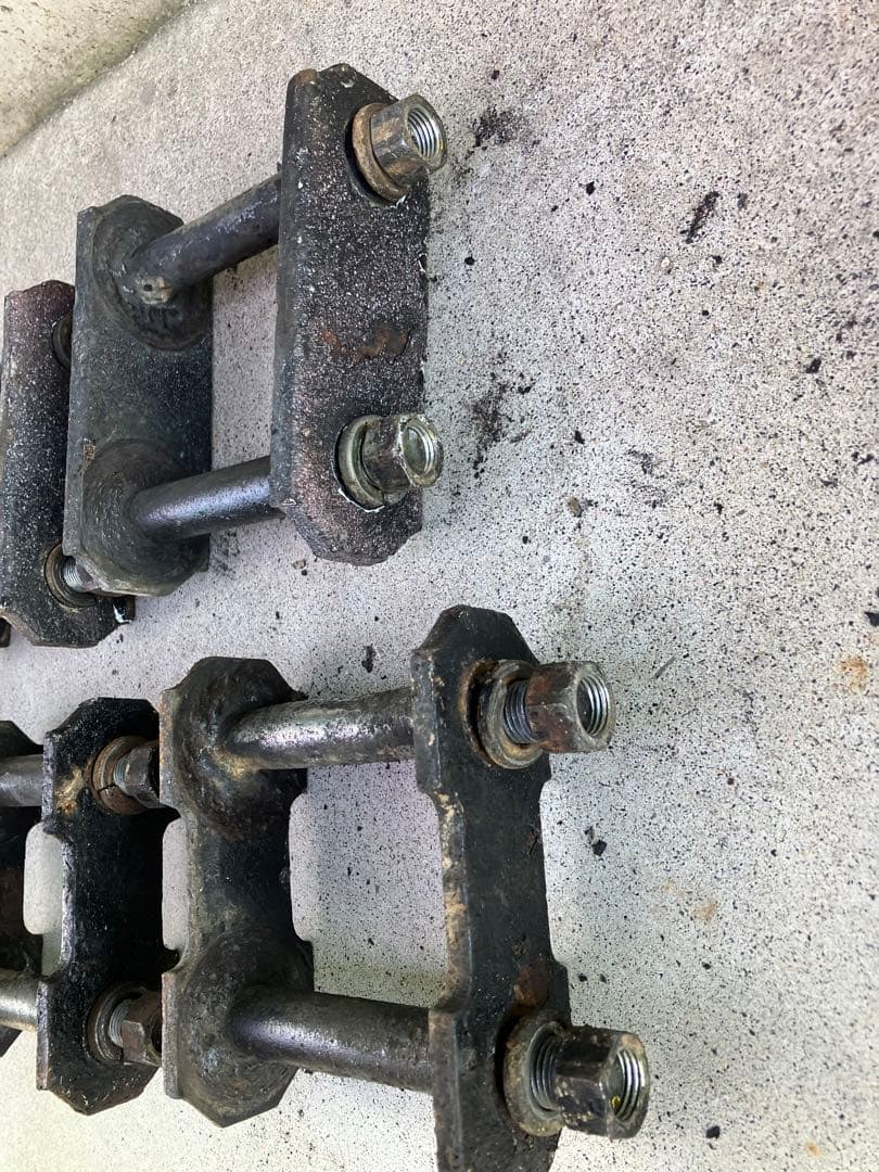 純正シャックル中古品4つセット、ランクル40