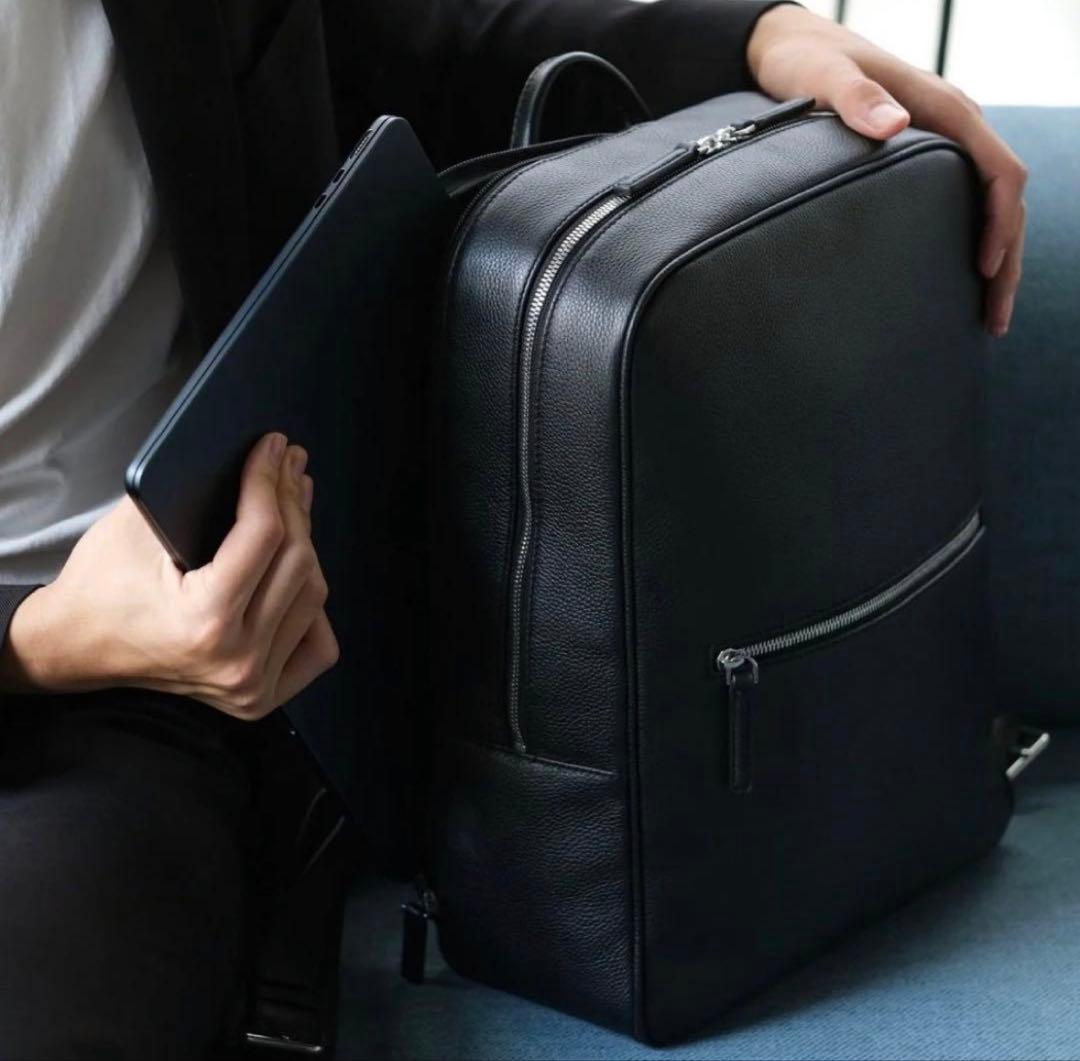 バッグ AUCENTIC Full Grain Leather Backpack