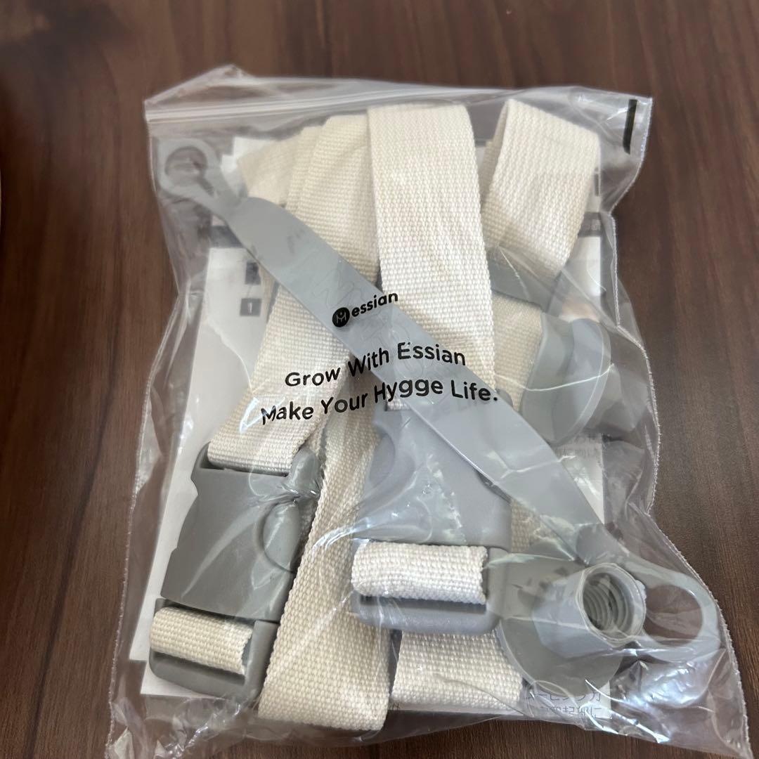 新品ESSIAN×PUPPAPUPO P-editionベビーチェアクッション付