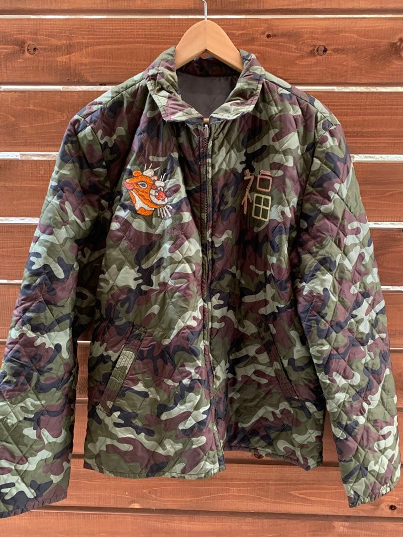 ドライボーンズ！リバーシブルベトジャン 刺繍