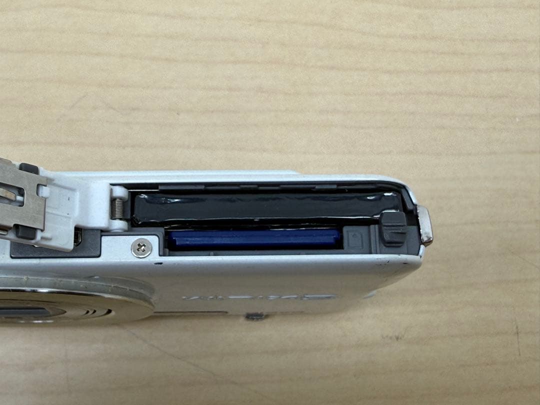 SI313☆CASIO☆EXILIM EX-S10S☆カメラ☆ホワイト