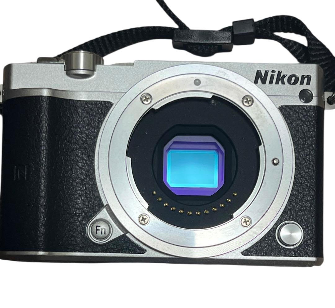 ポパイ様Nikon 1 J5 ダブルレンズキット　望遠レンズ