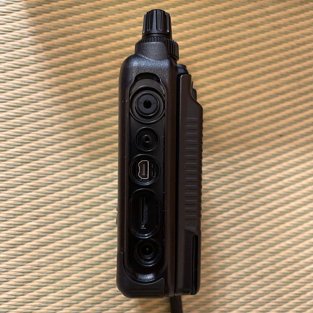 YAESU FT5D デュアルバンドトランシーバー　中古