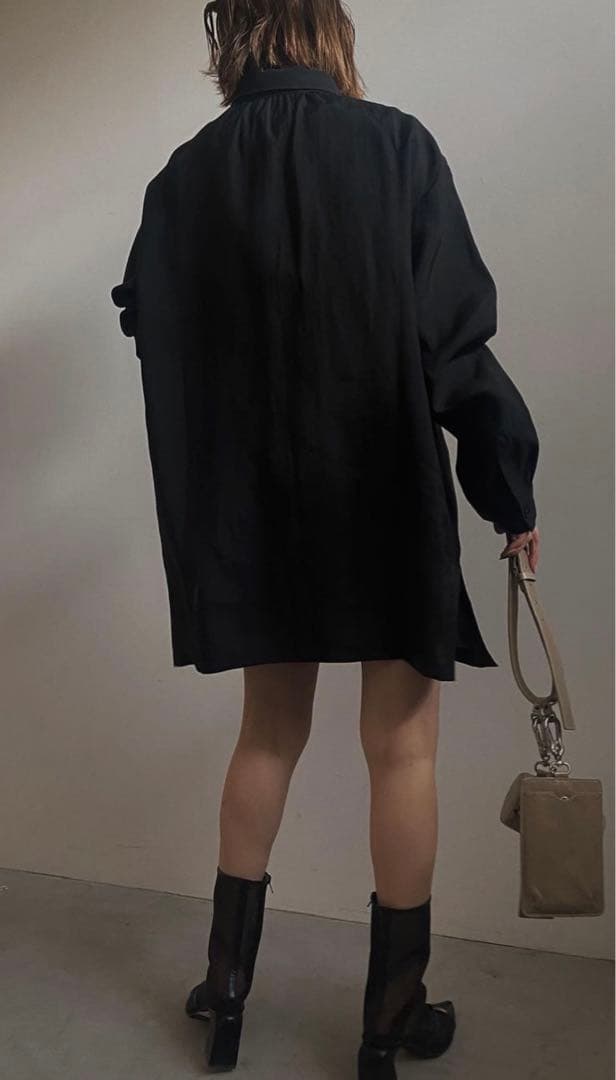 新品☆AMERIアメリ☆エンブロイダリーシアーシャツ☆ブラック