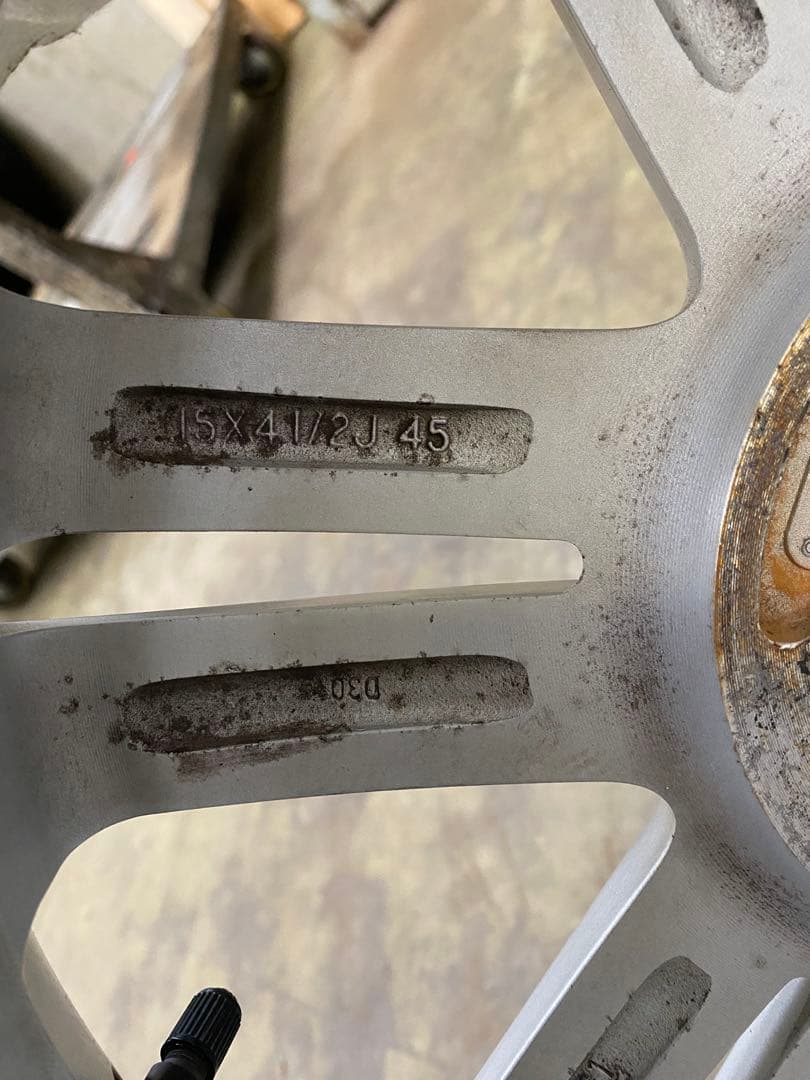 ジョンミン限定　ムーヴ純正　15インチホイール