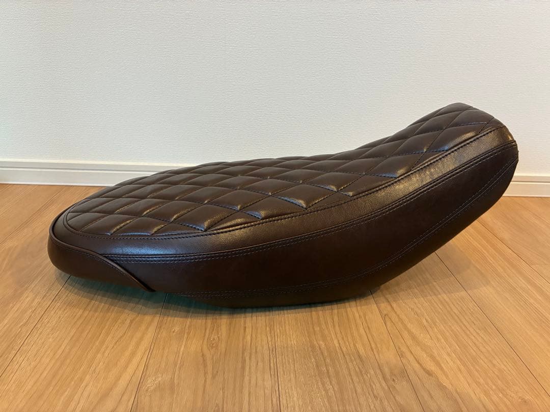 Ducati スクランブラー シート