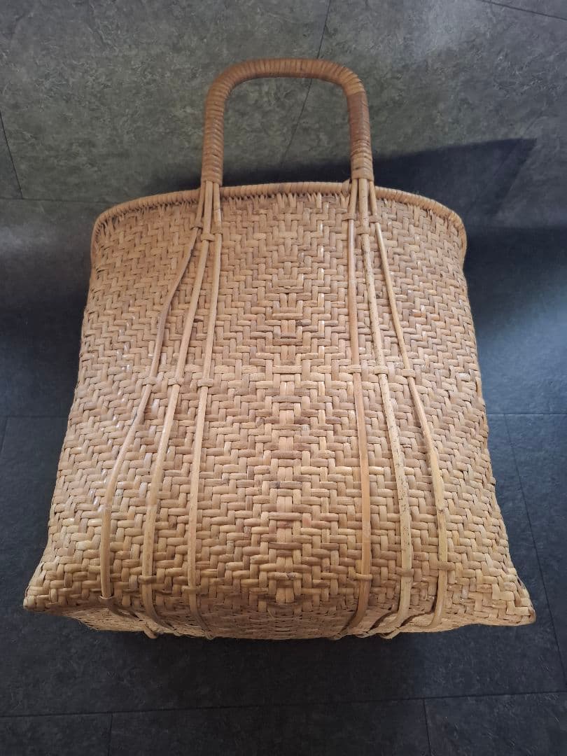 籠バック　竹細工 籠バック アンティーク　竹編バッグ　マルシェバッグ