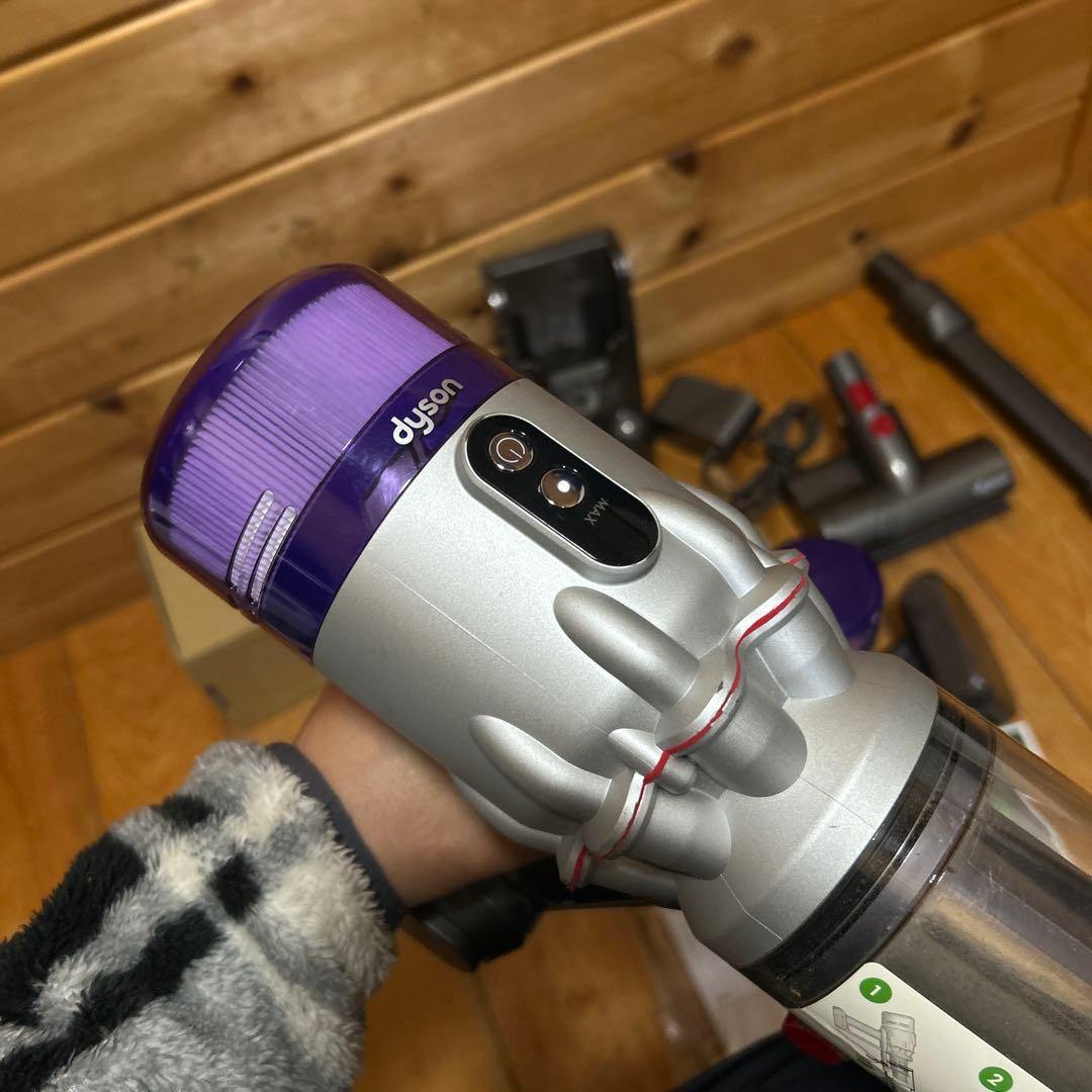 Dyson マイクロ1.5kg pro スティッククリーナー 本体とスタンド