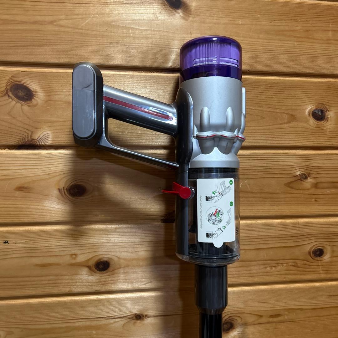 Dyson マイクロ1.5kg pro スティッククリーナー 本体とスタンド