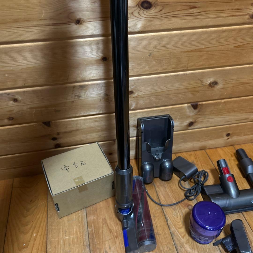 Dyson マイクロ1.5kg pro スティッククリーナー 本体とスタンド