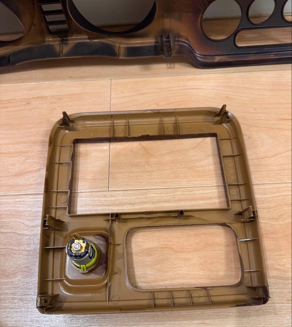 ダイハツ　ミラジーノL700S オーディオパネル　スピードメーターパネル ウッド