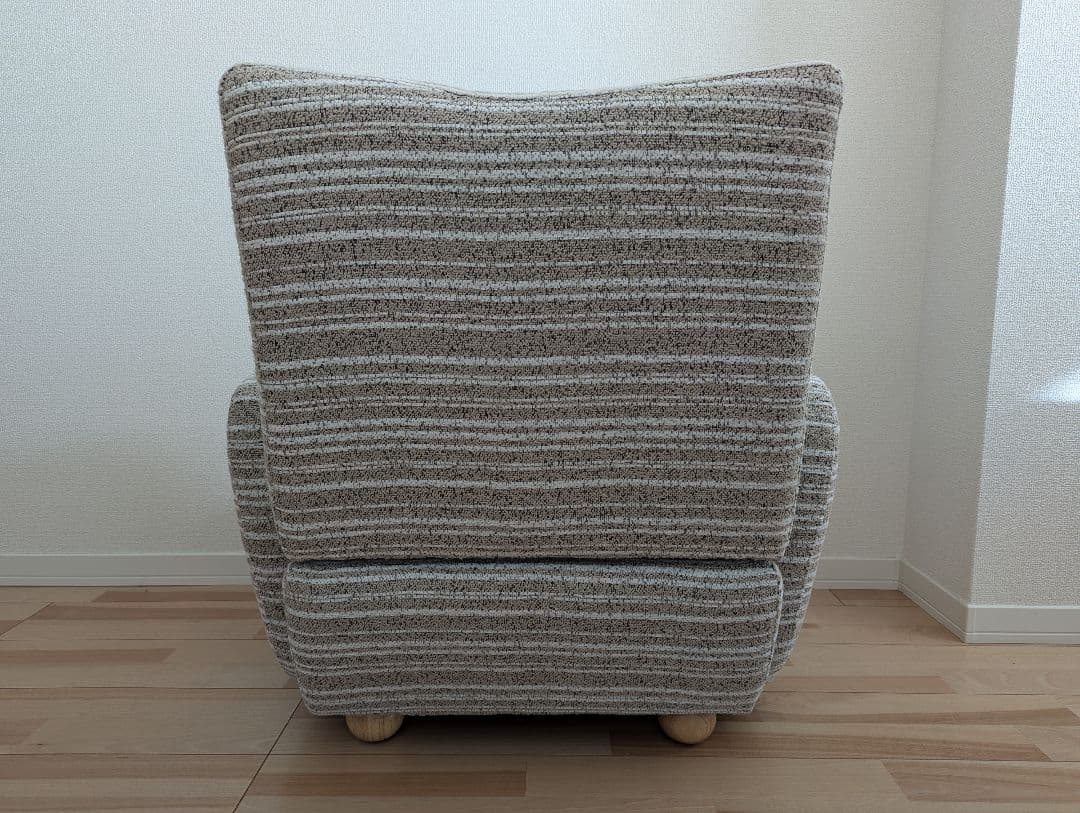 【訳あり新品】1人掛けソファ ラウンジチェア 無垢材 × シェニール生地デザイン