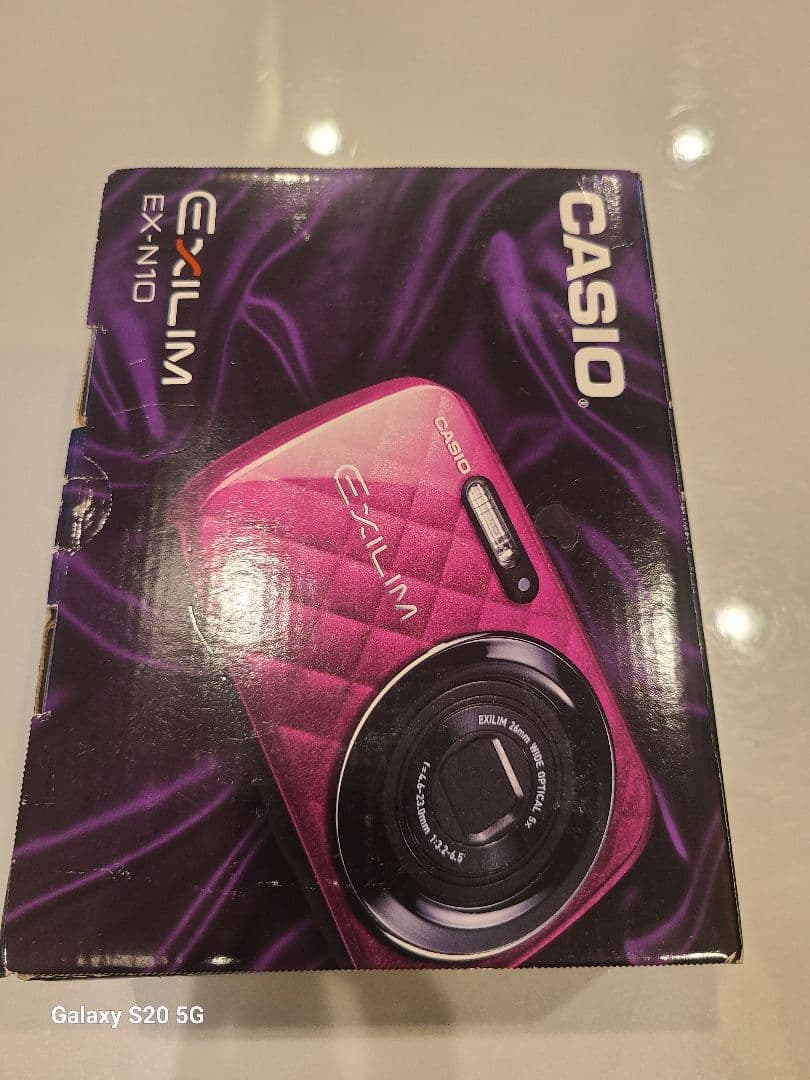 未使用　保管品　CASIO EXILIM コンパクトデジタルカメラ ピンク!