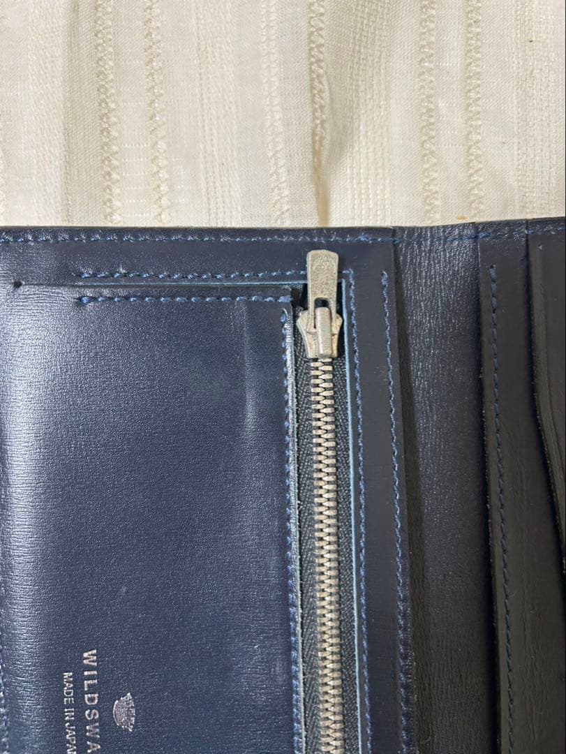 WILDSWANS 希少王冠ロゴ　長財布