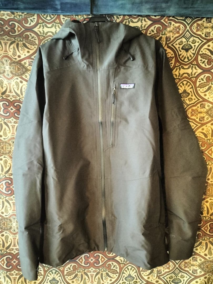 Patagonia Powder Town パタゴニアMサイズ　ブラック　新品