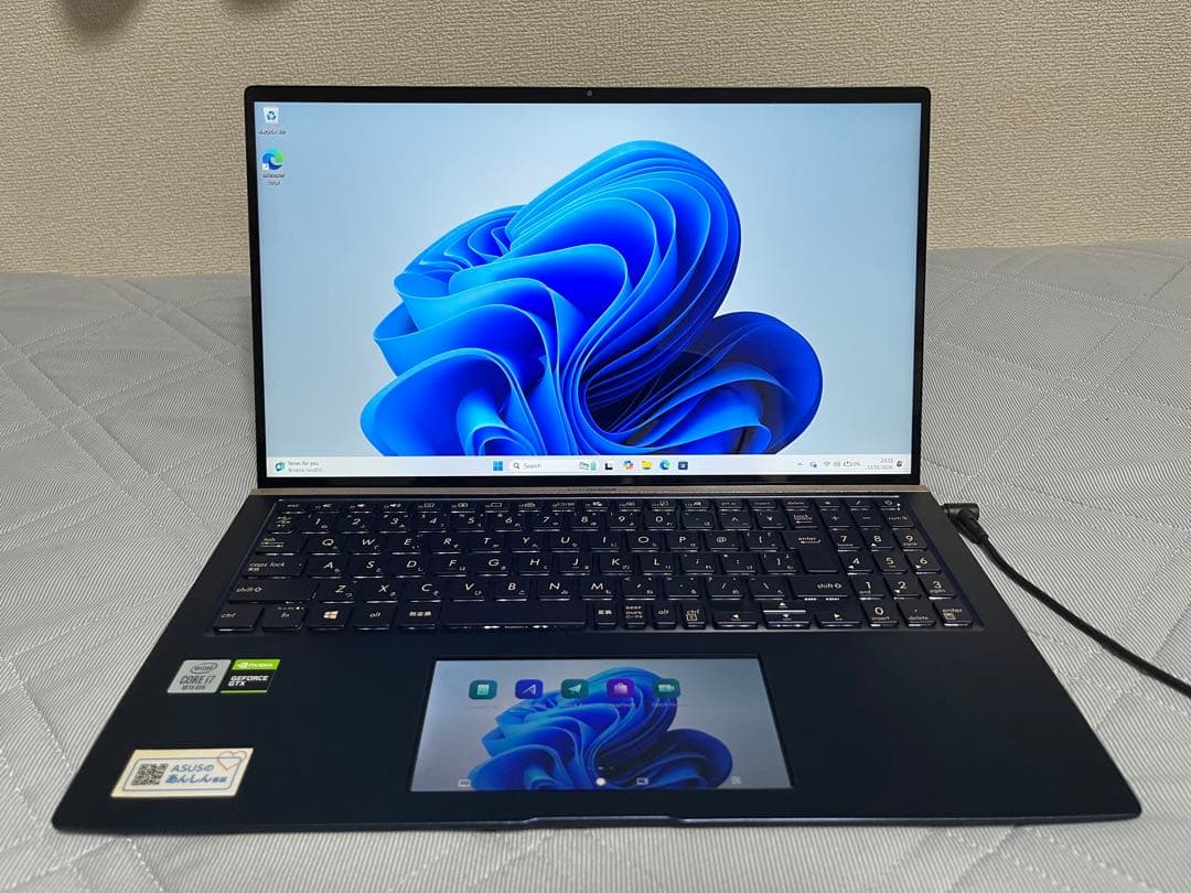 Windowsノート本体 ASUS ZenBook 15