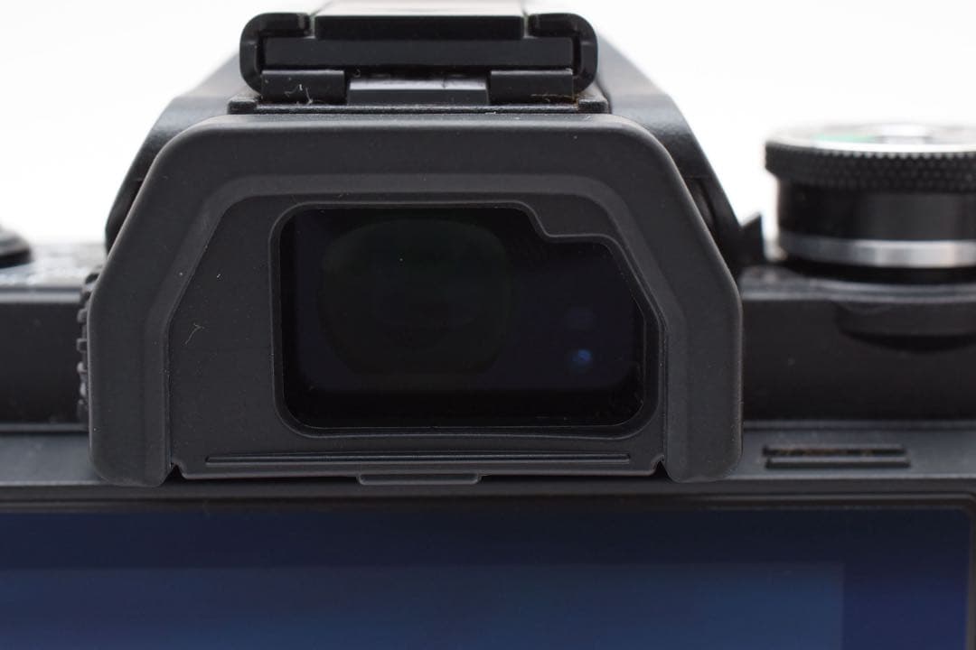 【新品数】OLYMPUS E-M10 Mark III ダブルズーム